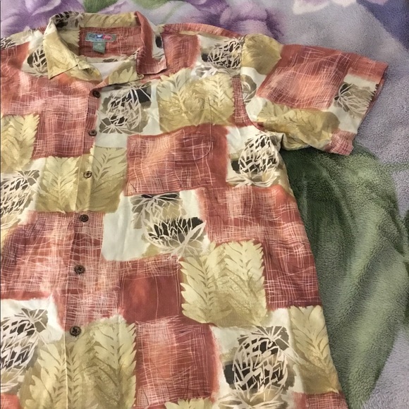 Beautiful silk shirt from Hawaii! - Picture 3 of 10